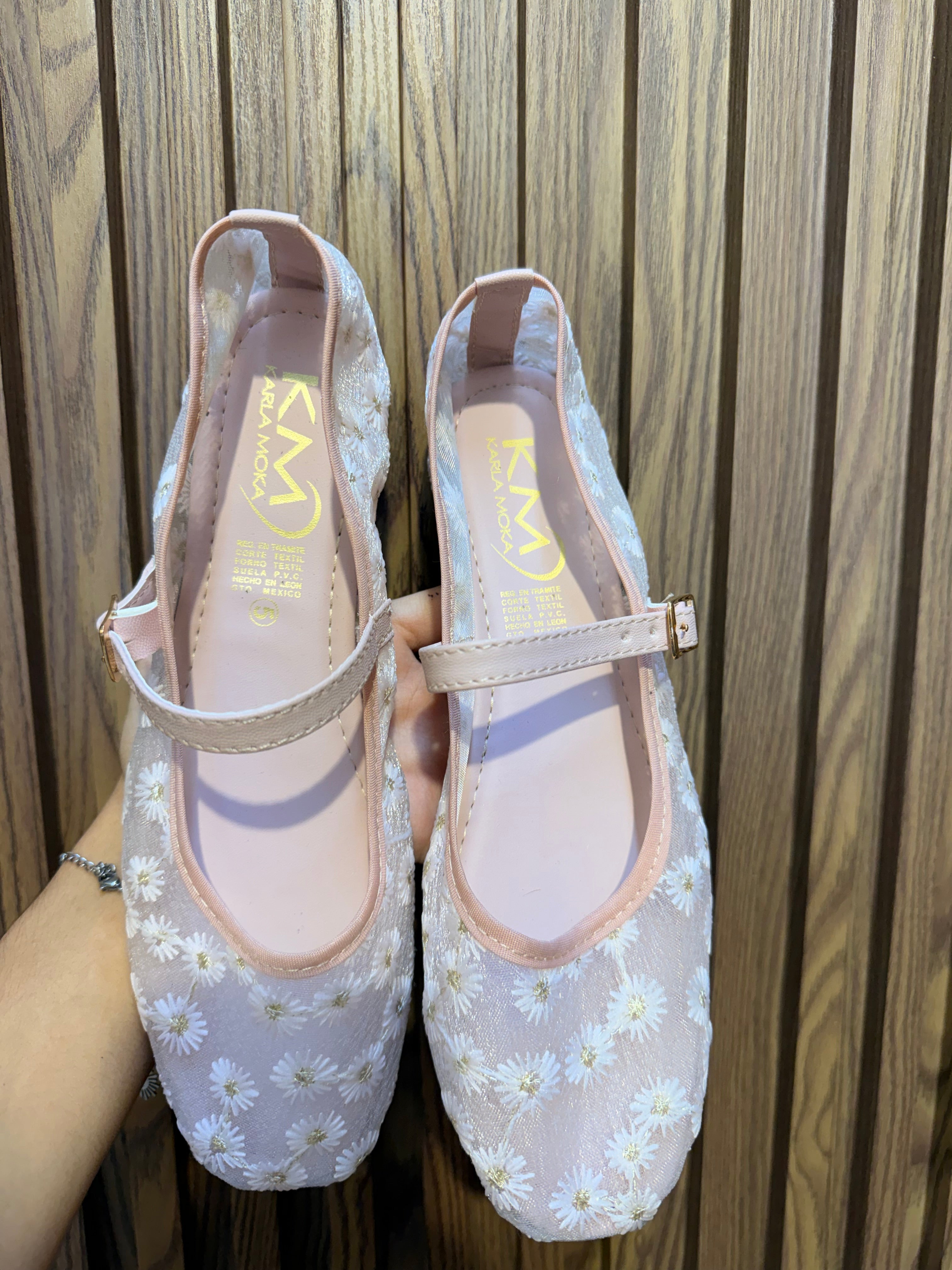 Pink malva mesh flat
